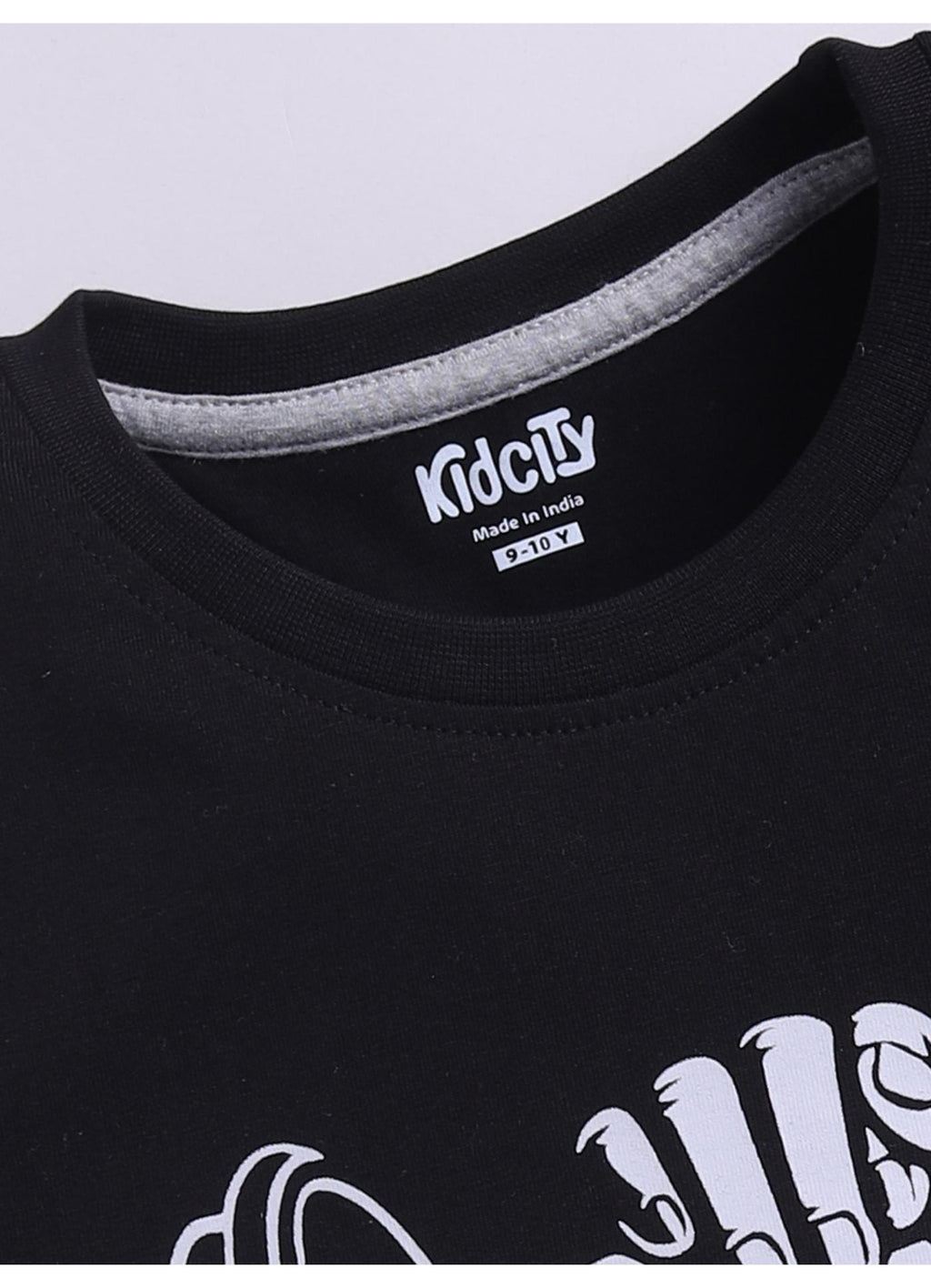 Never Give Up Graphic Print Black Cotton T-Shirt