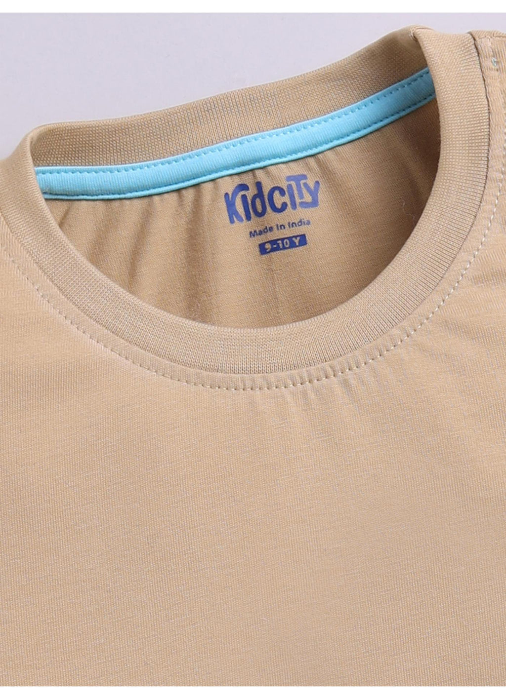 Familiar Smile Emoticon Graphic Beige Cotton T-Shirt