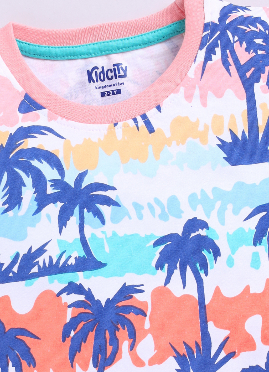 Summer Vibes Palm Tree Pattern T-Shirts