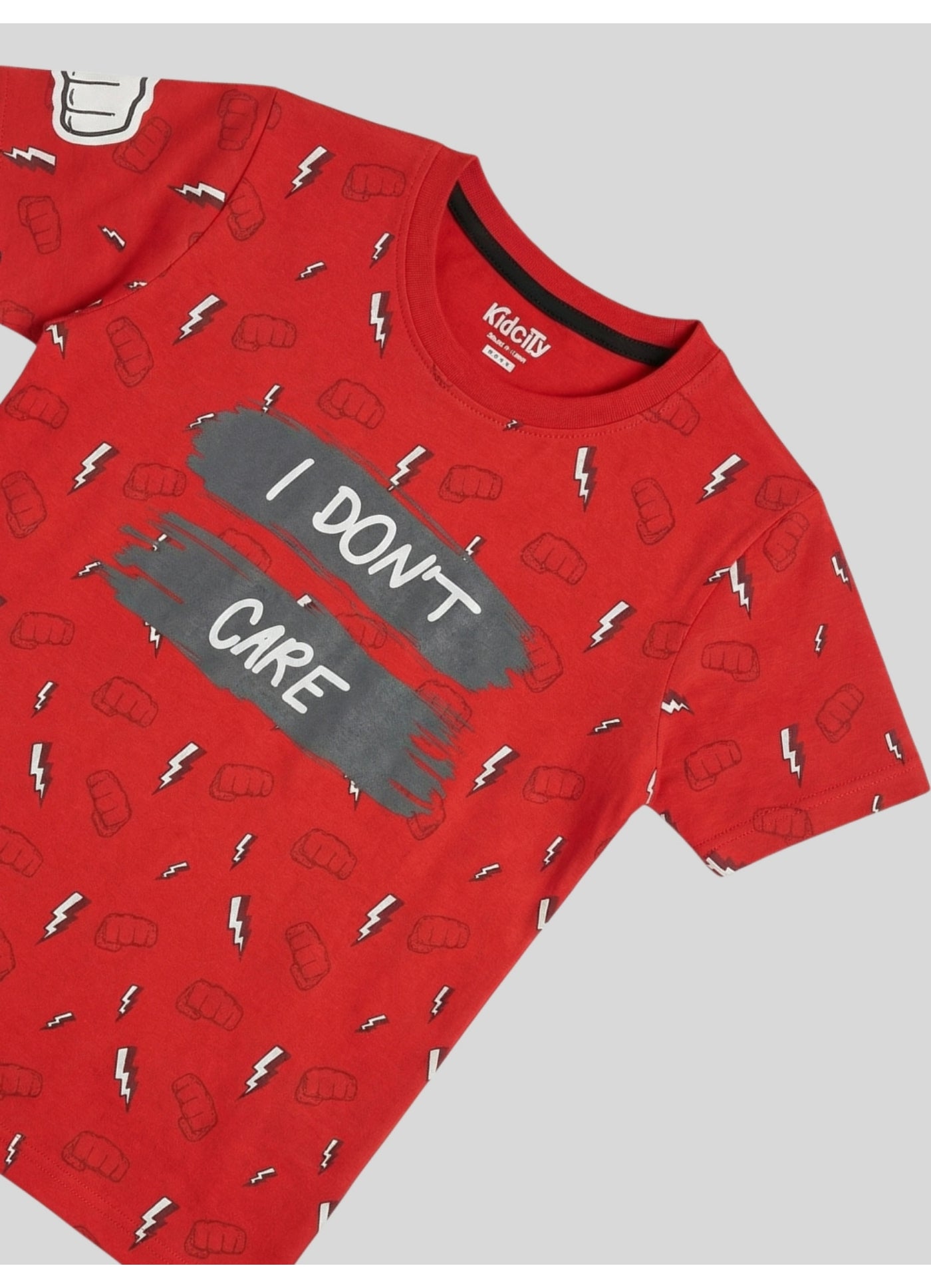 I DON'T CARE Lightning Bolt Print T-Shirt.