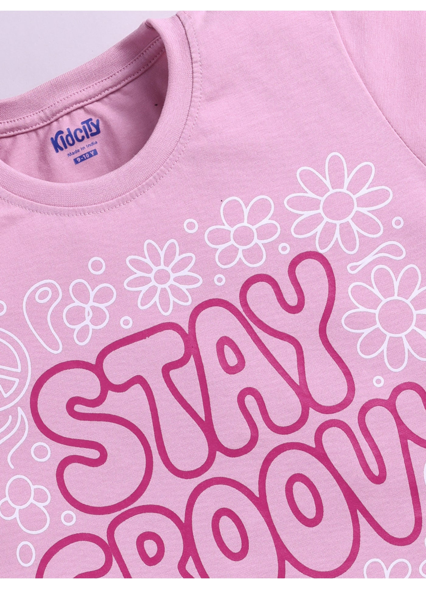 Never Give Up Inspirational Graphic TOP