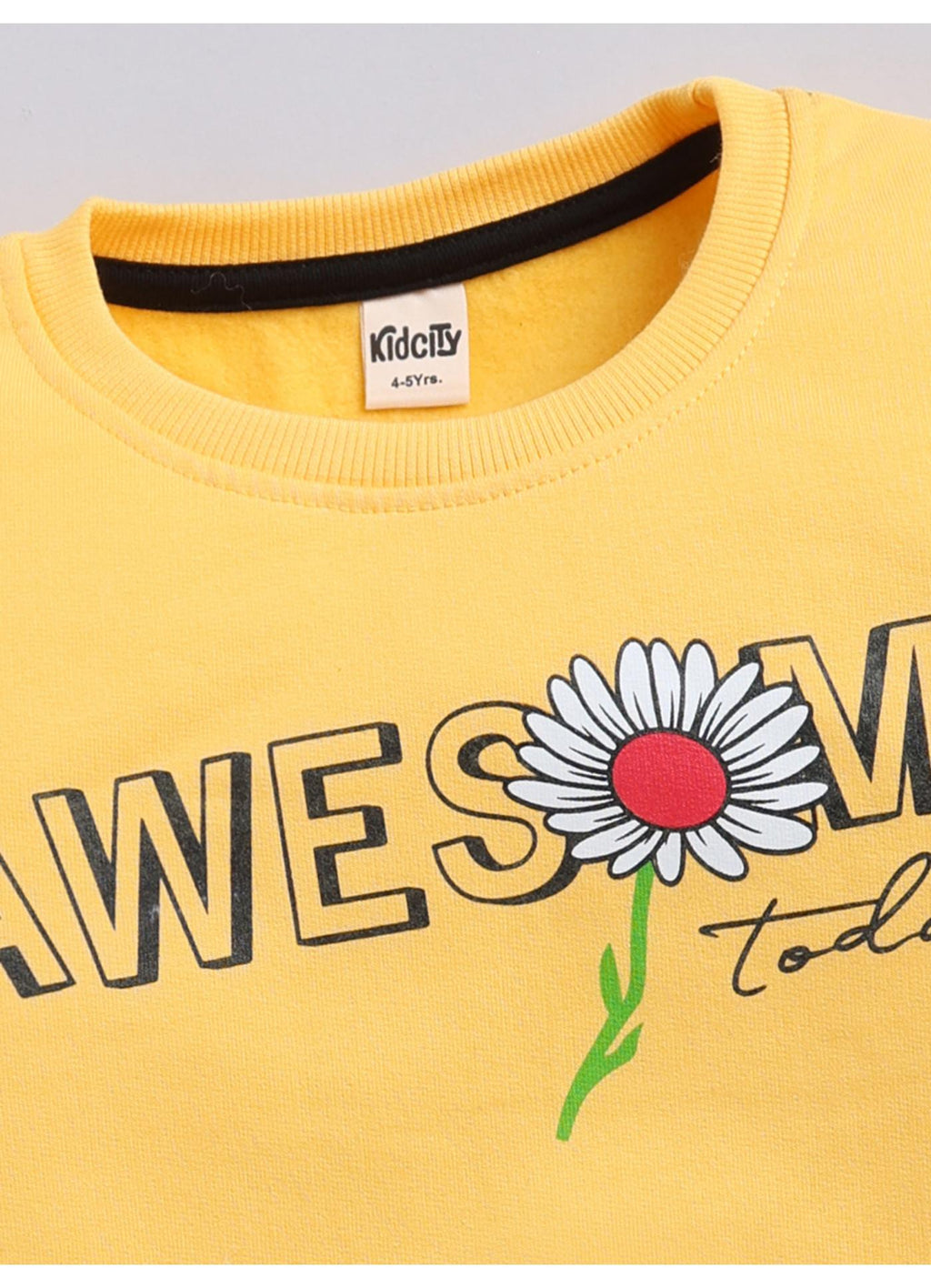 Awesome Today' Daisy Graphic Sweatshirt