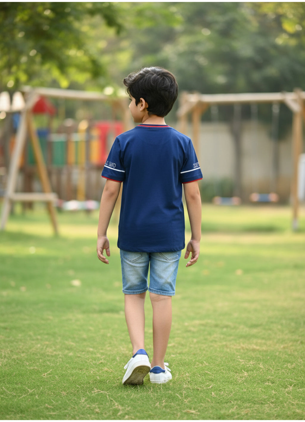 STRONG MARSEILLE Typographic T-Shirt.