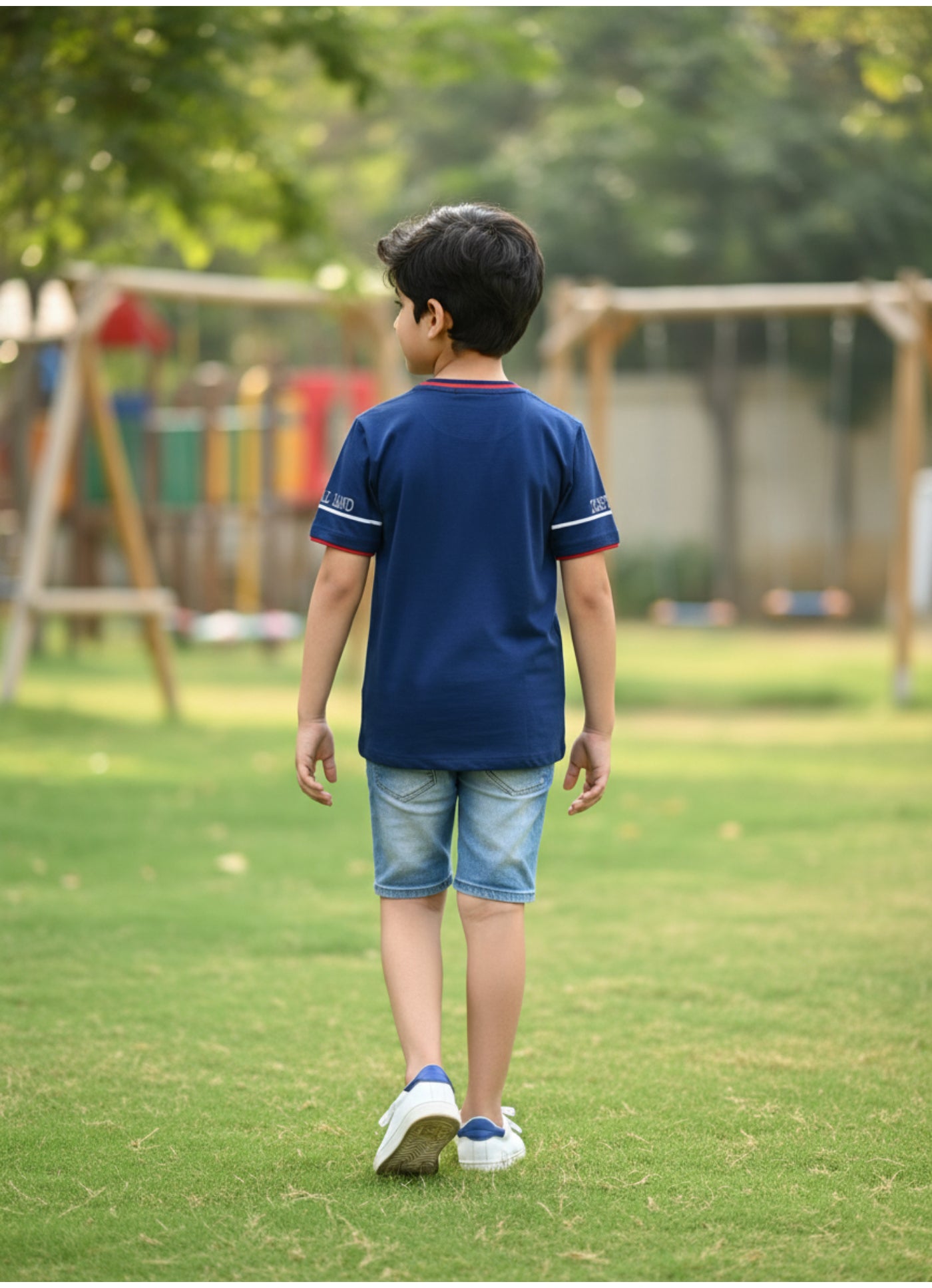 STRONG MARSEILLE Typographic T-Shirt.